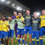 Los jugadores del Cádiz CF celebran una victoria en el Nuevo Mirandilla