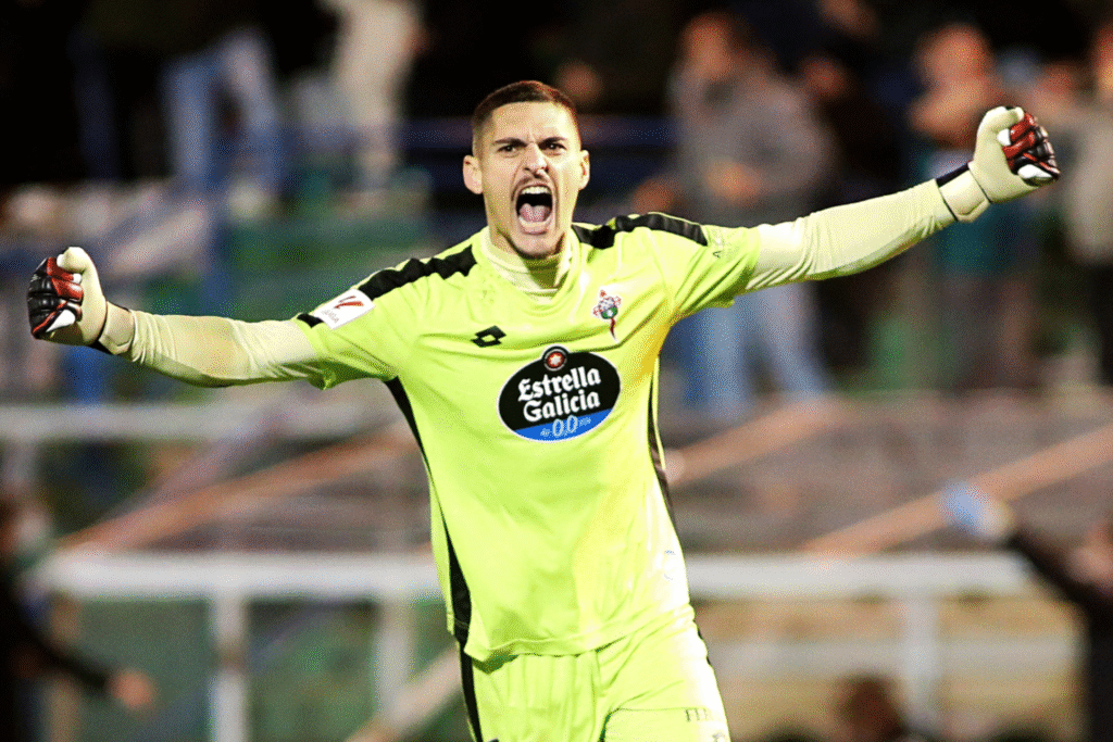 Ander Cantero llega a los 200 partidos en Segunda División 1 Ander Cantero en su etapa en el Racing de Ferrol