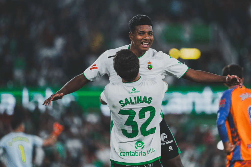 El Racing está puliendo un diamante en bruto 1 Arévalo ha eclosionado en el Racing