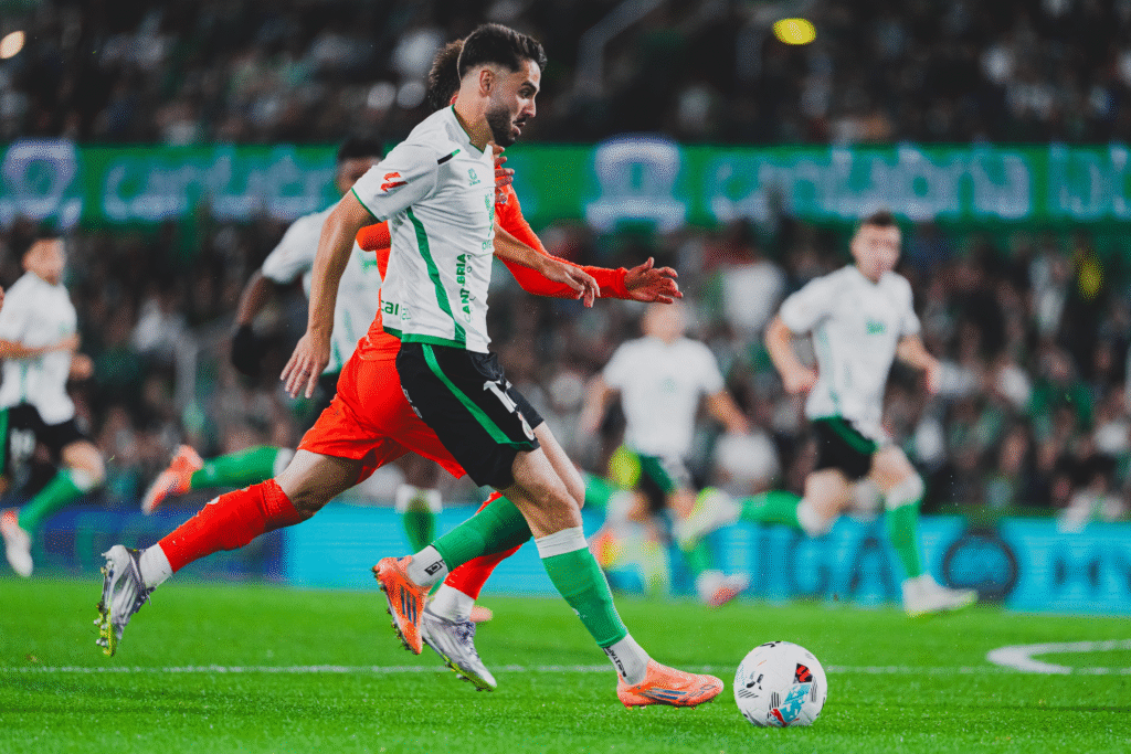 El Racing volvió a sumar de tres