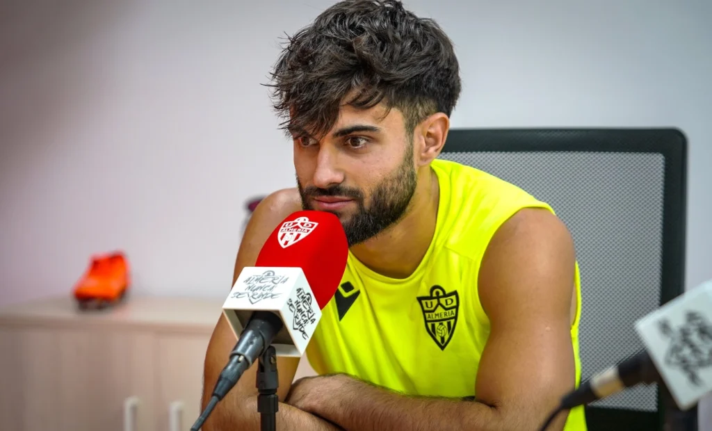 21d131fe 0504 45e8 8798 583ee12d39bf 435 1