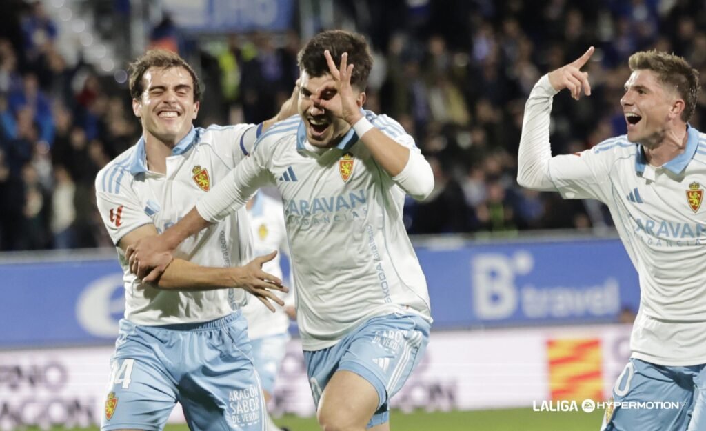 El Zaragoza se llevó el derbi aragonés con gol de Martín