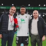 En torno al Racing empiezan los cantos de sirena 4 El Racing está en el noticiario