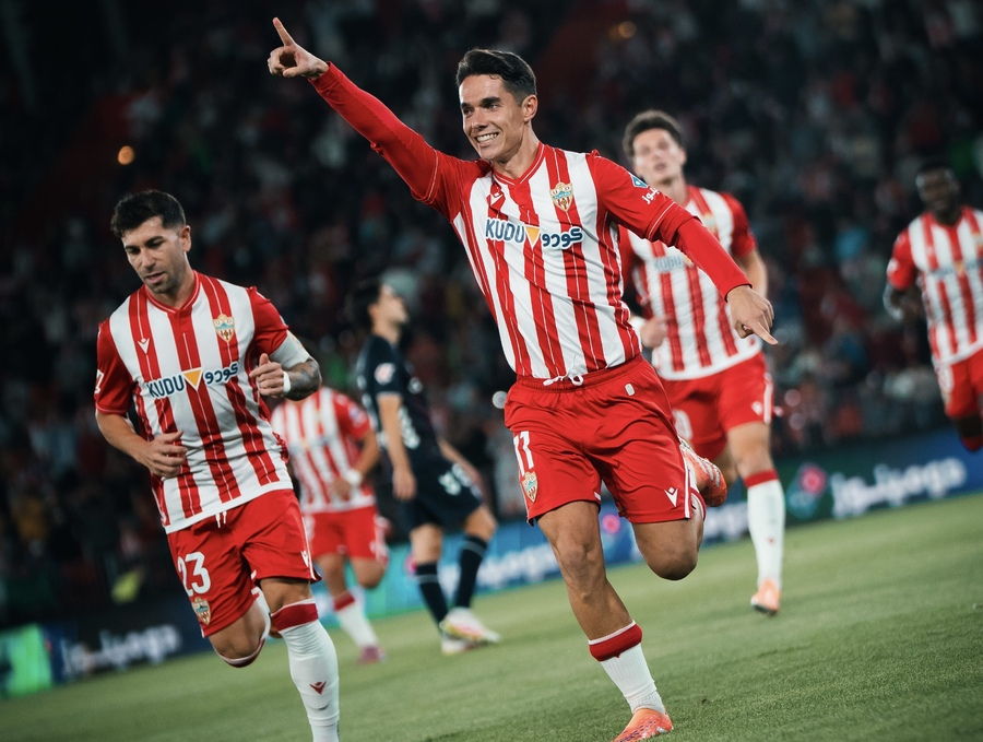 dc27f197 30b8 4c9f 90e2 a3b4dc13a9de 817