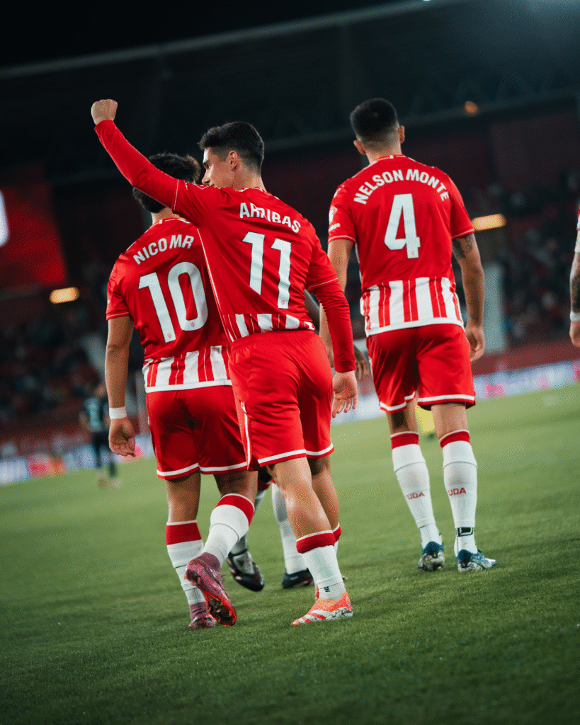 El Almería alarga su gran dinámica ante el Eibar 5 La UD Almería volvió a ganar en casa