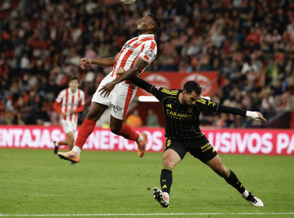 Juan Otero se perderá aún tres semanas más de competición con el Sporting debido a su reciente lesión.