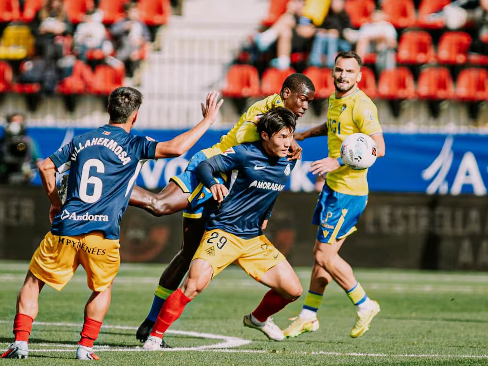 El Andorra logró frenar al Cádiz