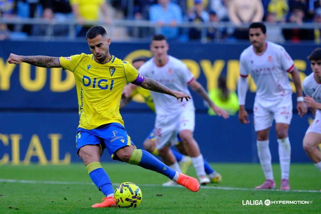 Suso estará un mes sin ayudar al Cádiz