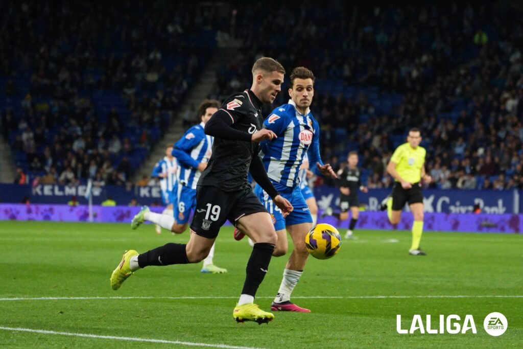 Brian Olilvan interesa mucho al Sporting