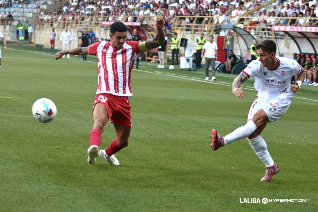Chumi fue clave en la victoria del Almería ante la Cultural