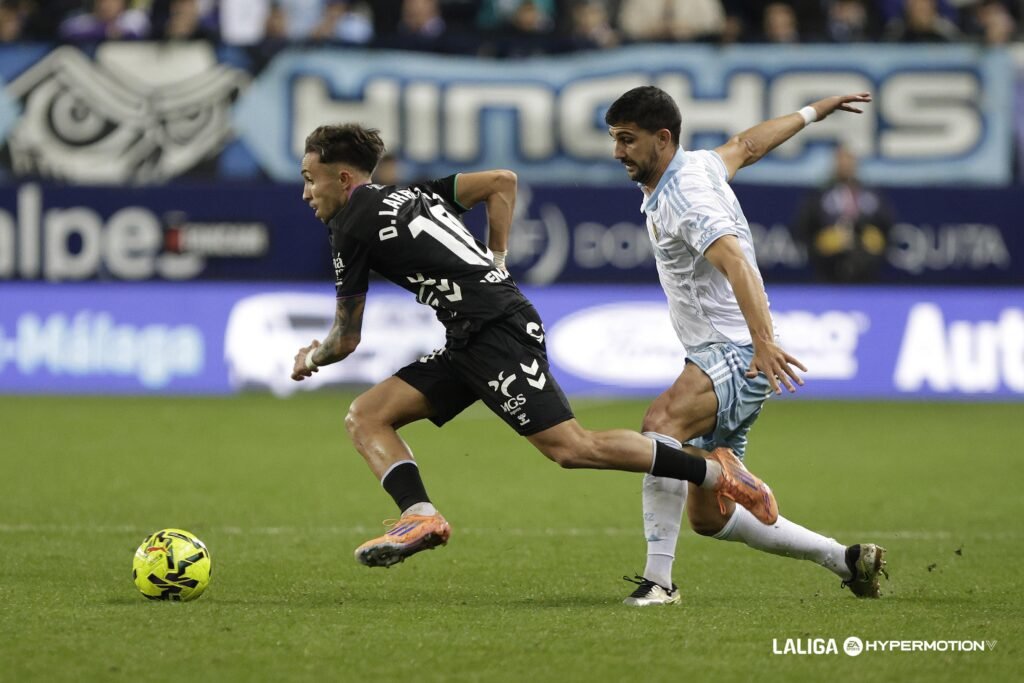 El Málaga tiene en Larrubia a un especialista regateador