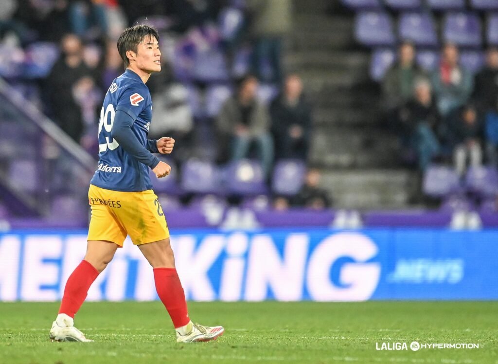 El Andorra le quita el colchón a Almada en el Valladolid 1 Min-Su Kim anotó el gol de la victoria del FC Andorra ante el Valladolid