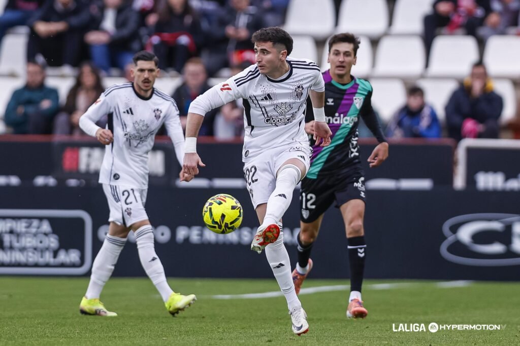 Jon Morcillo interesa y mucho al Almería