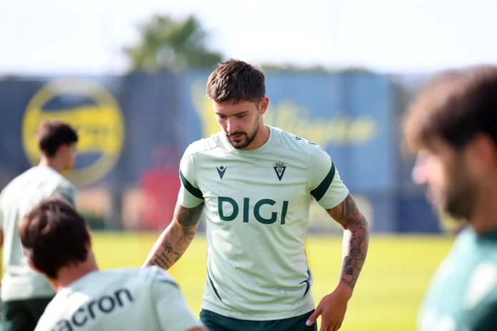 Bojan Kovacevic en un entrenamiento con el Cádiz CF