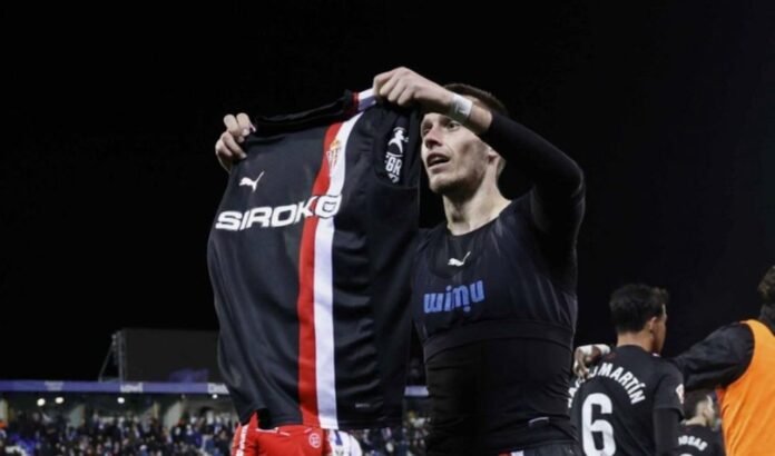 jonathan-dubasin-celebrando-un-gol-en-el-leganes-real-sporting-de-segunda-division-2025-26--laliga