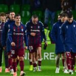 La SD Eibar está inmersa en un profundo pozo