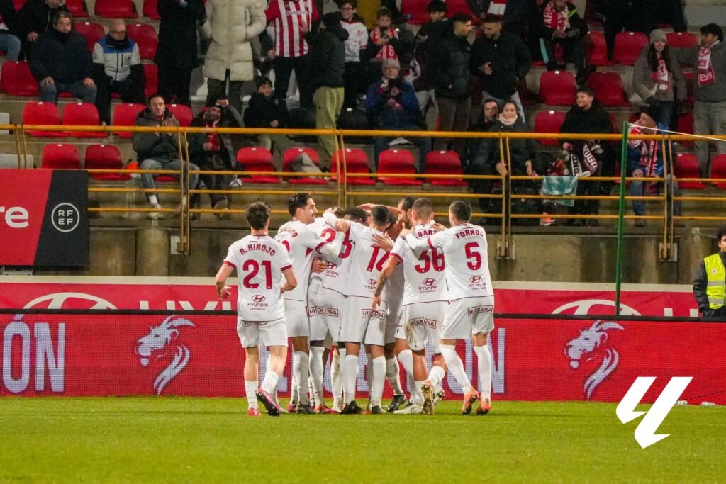Fornos jugó la Cultural ante el Athletic en Copa