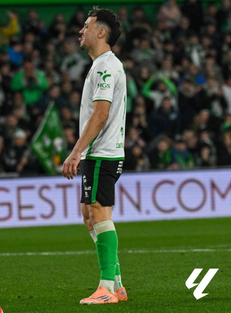 Racing y Barça, las diferencias clave entre los líderes 1 El Racing y el Barça libraron un duelo más igualado de lo previsto