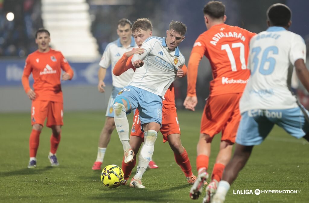 El Zaragoza y el Sanse libraron una batalla igualada