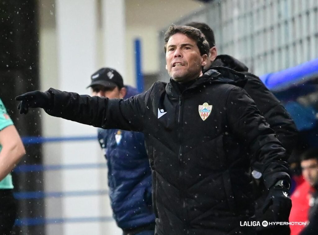 Rubi no encuentra el camino para el Almería