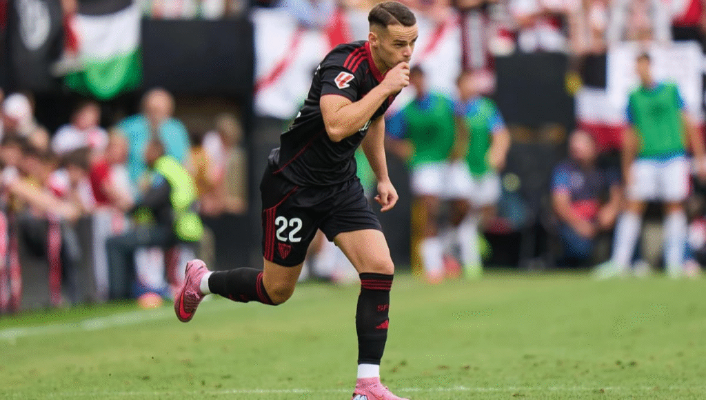 Ramón Martínez entrando en el minuto 77 contra el Rayo Vallecano
