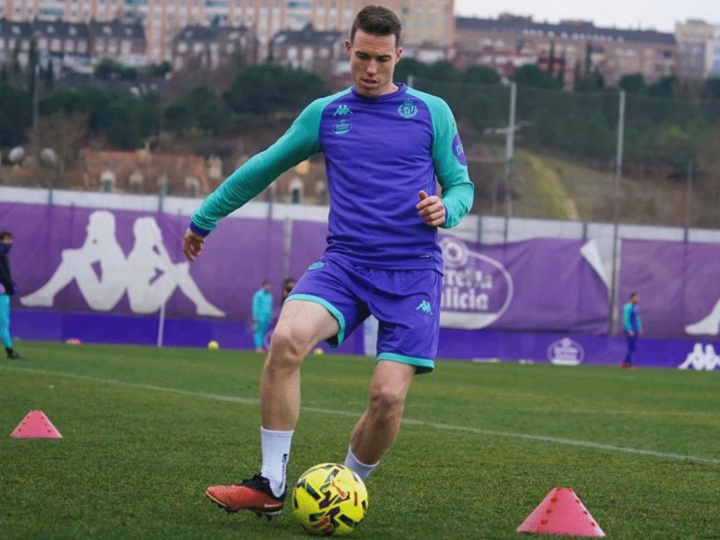 El Real Valladolid cierra a Clerc y acelera por Michelin 1 Carlos Clerc ejercitándose con el Real Valladolid durante su periodo de prueba