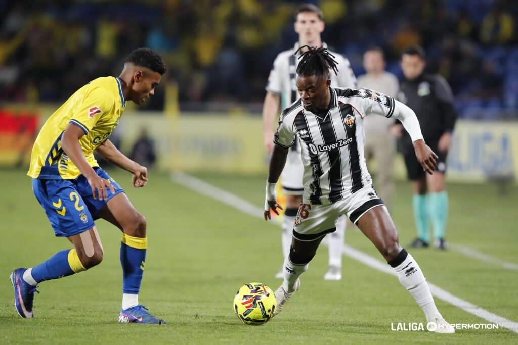 Castellón: Cipenga se perderá tres partidos por el parón de selecciones 1 699a13e0c21db567182344