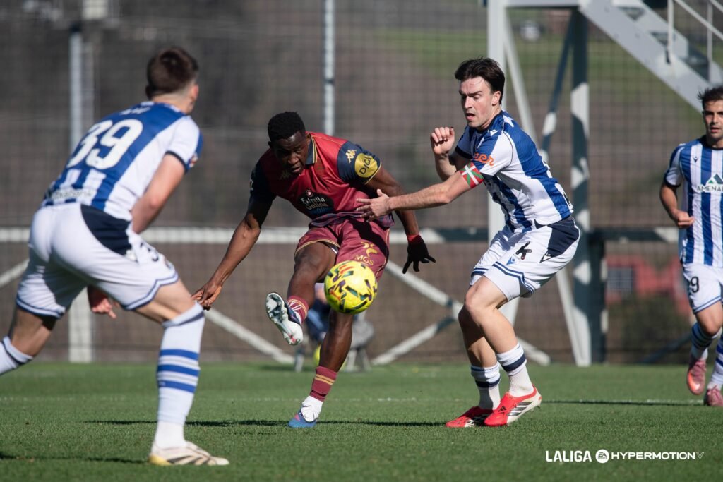 Bil Nsongo antes de su gol frente al Sanse