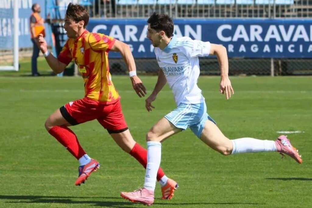Real Zaragoza: David Navarro apuesta por Iker Vadillo 2 Iker Vadillo con el Deportivo Aragón, filial del Real Zaragoza
