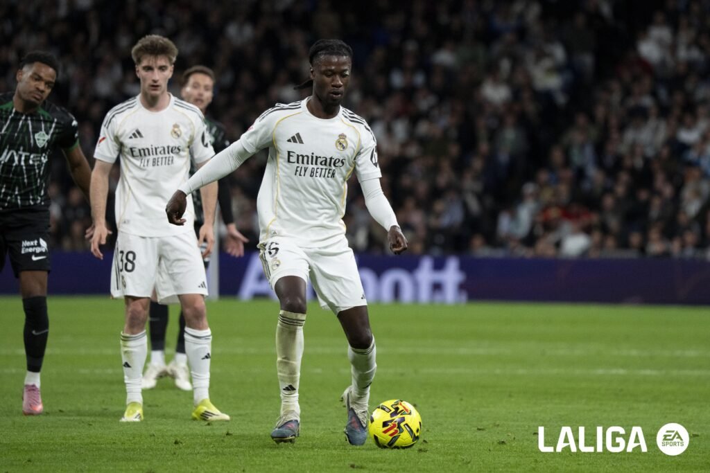 César Palacios está en la agenda del Almería