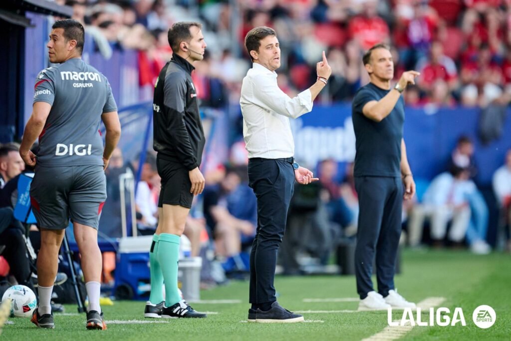 El Almería sigue viendo como se vinculan entrenadores a su banquillo