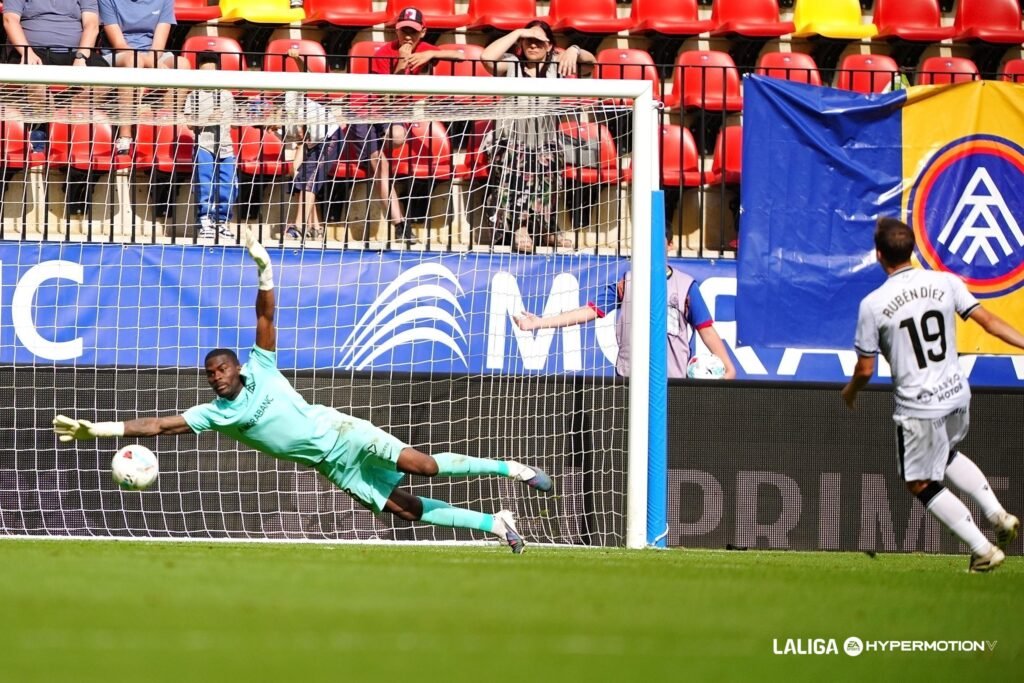 El Ceuta dirá adiós a un gran jugador este verano