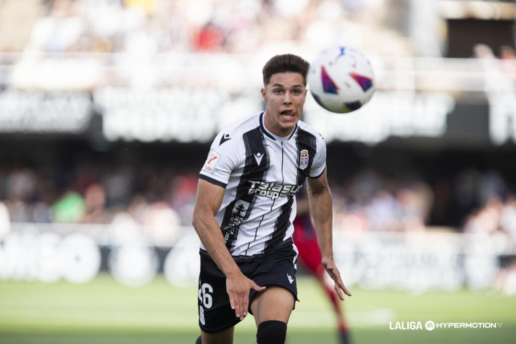 Al Sporting le ofrecen un fichaje para reventar el mercado 1 Al Sporting le ofrecen a un gran goleador