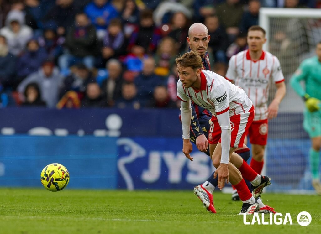 El Girona afronta la potente venta de su delantero 1 El Girona ante una nueva venta multimillonaria