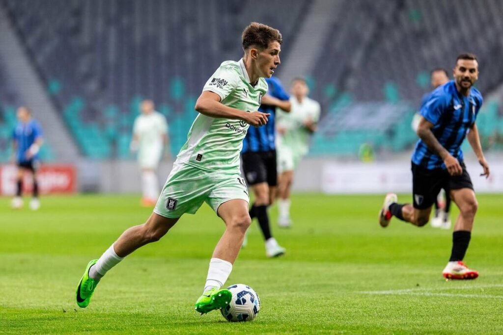 Las Palmas anuncia a su nuevo entrenador y tres caras nuevas 1 Mateo Aćimović en el Olimpija Ljublana