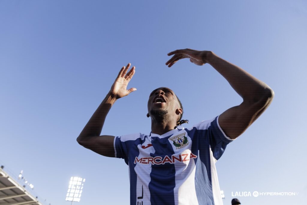El Oviedo ve una oportunidad de fichaje en Getafe para la medular