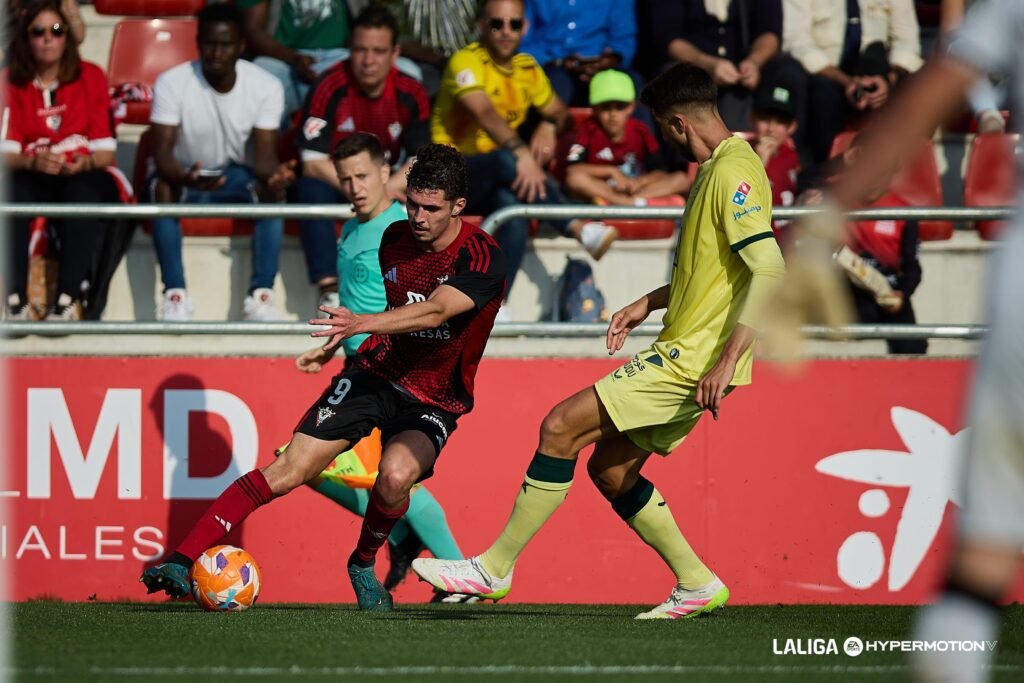 El Andorra interesado en volver a contar con el central 1 El Andorra quiere recuperar al central del Almería