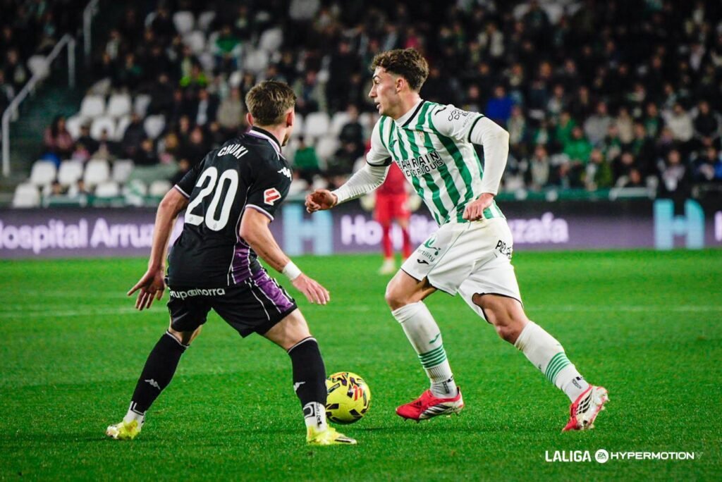 El Burgos está interesado en un mediocentro de la Real Sociedad
