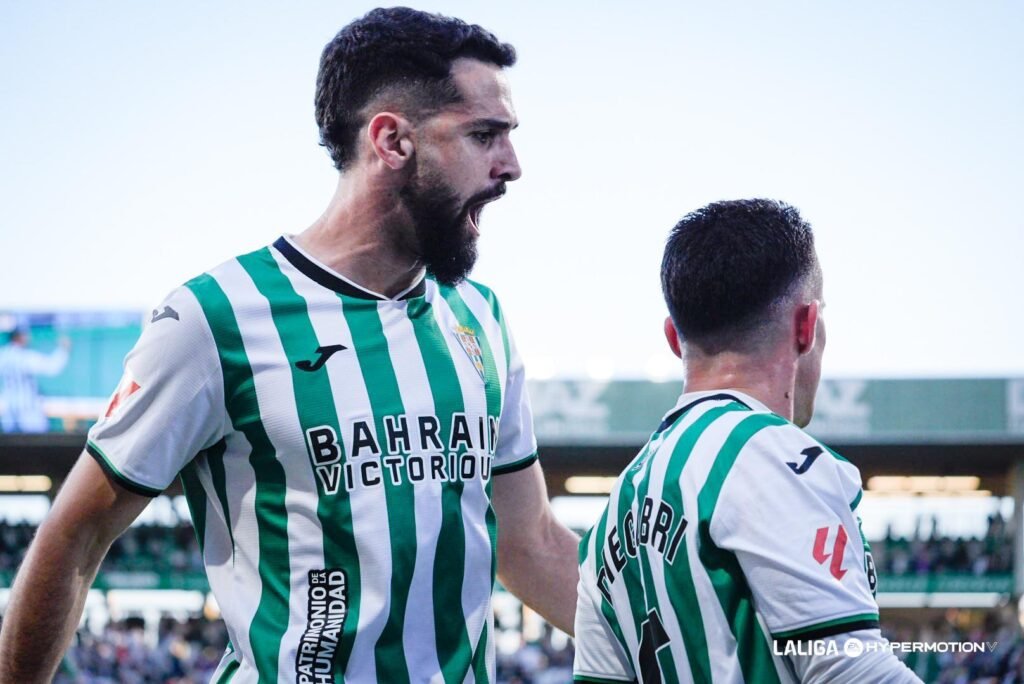 El Sabadell entra en la pelea por un valor al alza 1 El Sabadell quiere firmar al central que ha quedado libre en el Córdoba