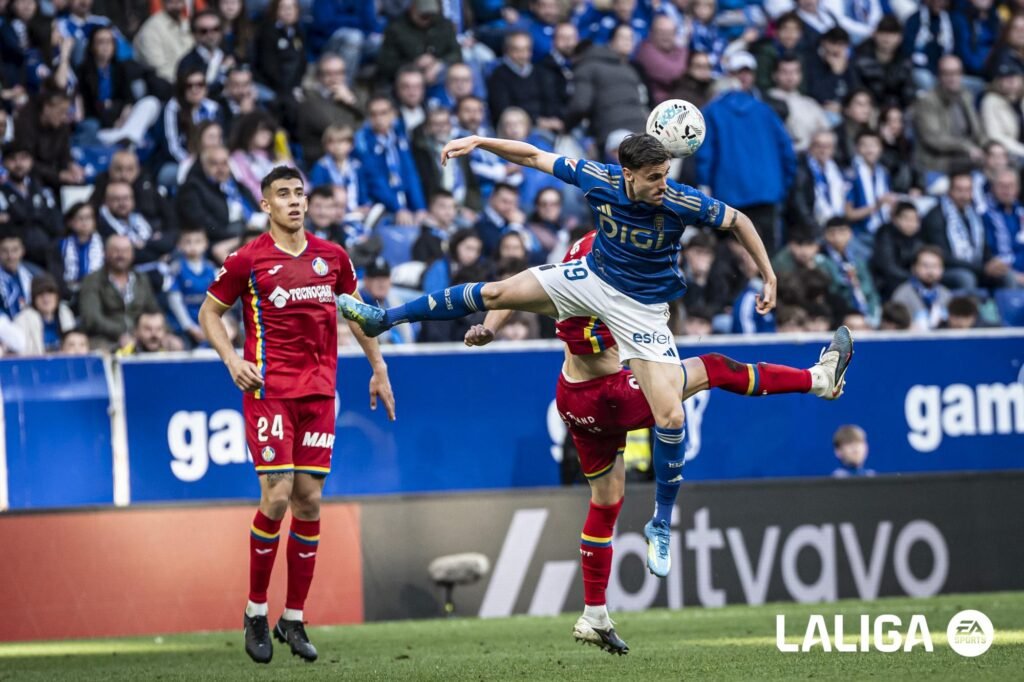El Burgos mantendría intacto su interés por el punta del Villarreal
