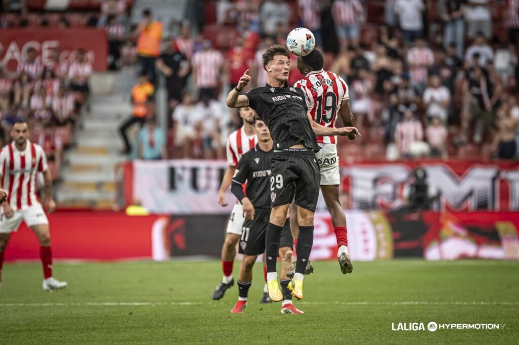 El Sporting, atento a un posible interés de Medellín