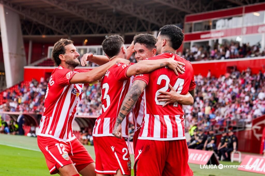 El Almería se frota las manos ante venta millonaria 1 El Almería se frota las manos con el interés de Liverpool o Benfica