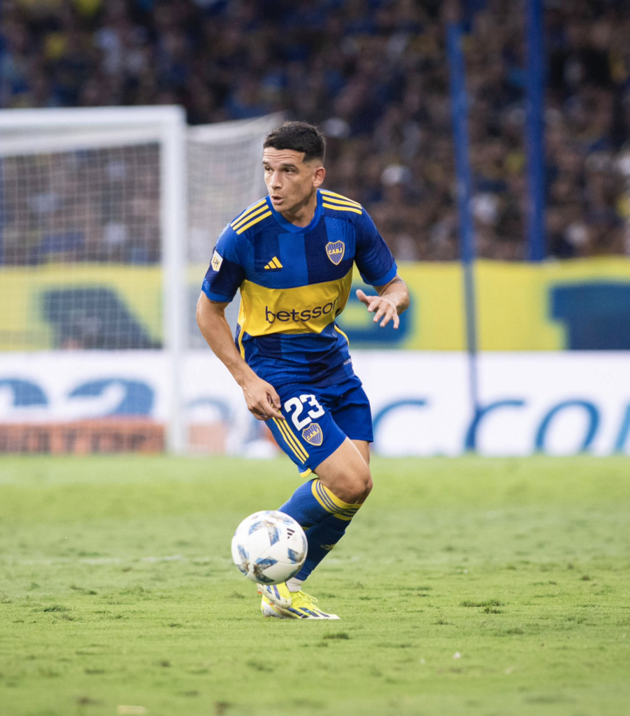 El Almería pone el foco en Argentina y hace esperar 1 El Almería mira a Argentina para el lateral zurdo