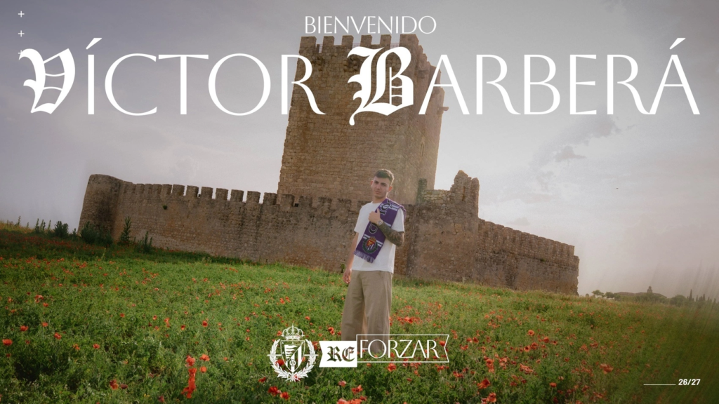 Víctor Barberà posando como nuevo jugador del Real Valladolid espera deslumbrar en Zorrilla