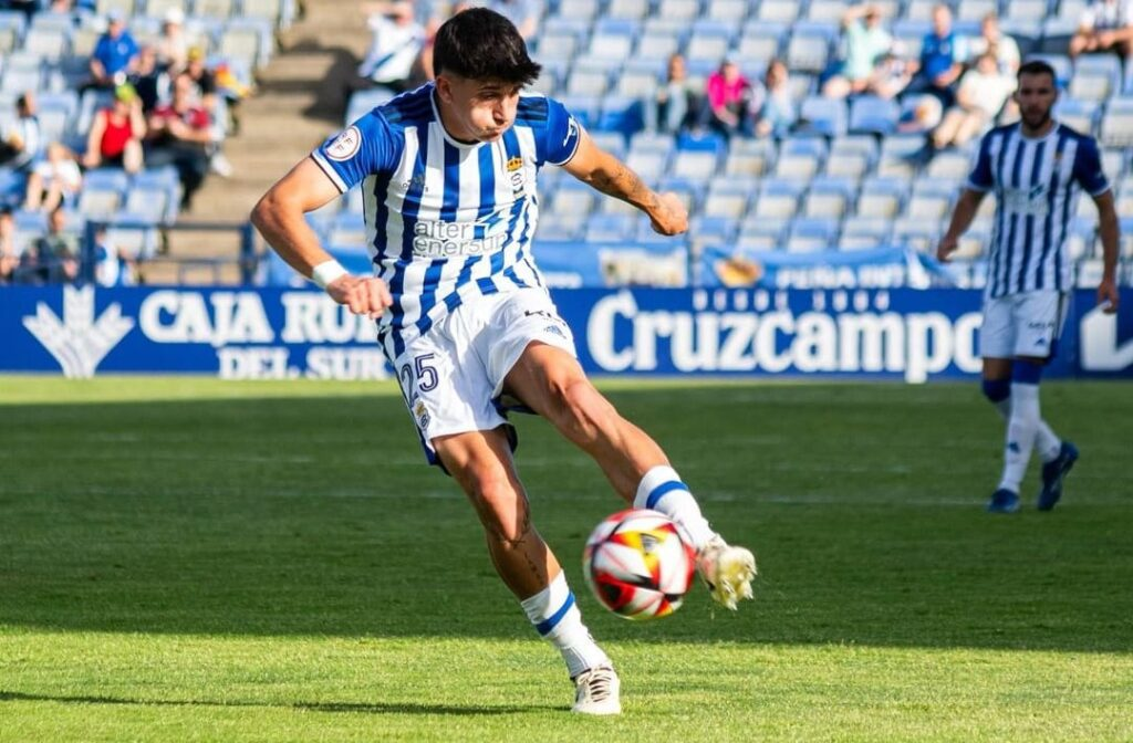 El Castellón tiene en su radar al prometedor mediapunta del Recre