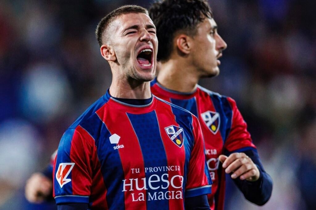 El nuevo fichaje del Eldense, Jordi Martín, en su etapa como jugador del Huesca