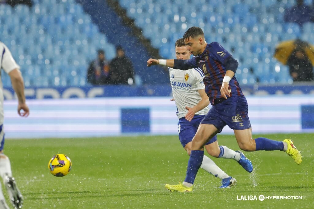 El Tenerife reactiva el interés en un delantero del agrado de Cervera