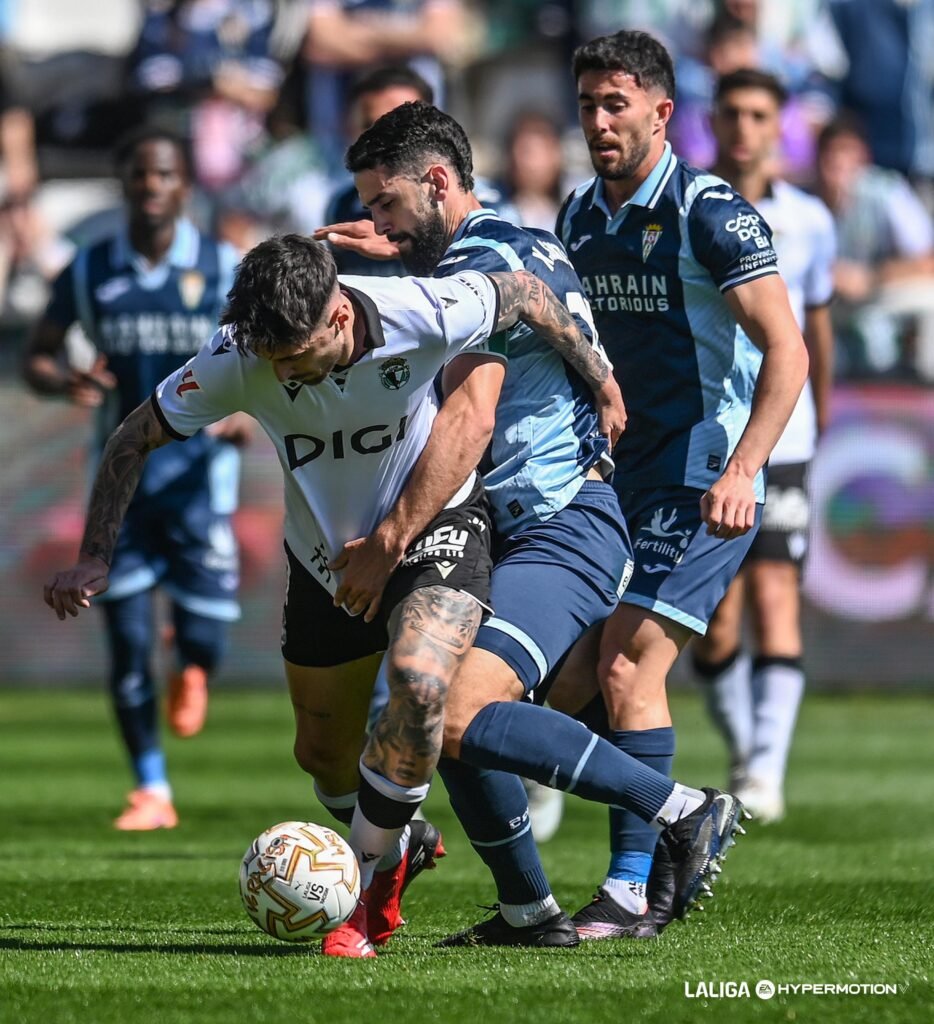 El Sabadell sigue interesado en ficharle pese a su lesión 1 El Sabadell sigue interesado en el ex del Córdoba