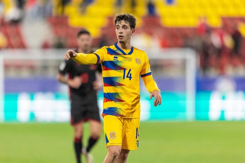 El Andorra manda a su fichaje al vivero nacional 1 Arón Rodrigo, del Andorra, por el que está interesado el Mirandés, con la selección