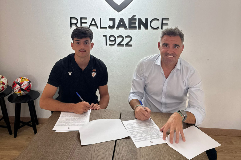 Córdoba CF: un mirlo como posible fichaje 1 El Córdoba anota un lateral zurdo del Jaen en su agenda